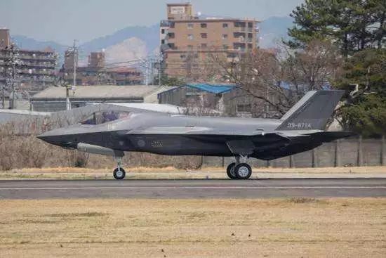 F-35坠毁事件揭秘，美空军禁止观看传播视频的背后真相